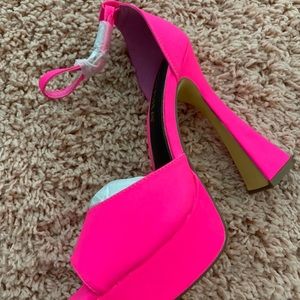 Beautiful Hot pink Heels